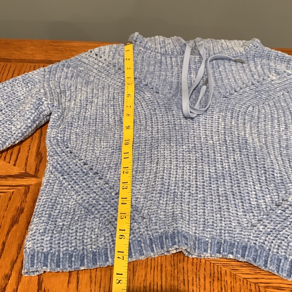 EUC Derek Heart Cropped Hooded Sweater • Size Small - Picture 8 of 8